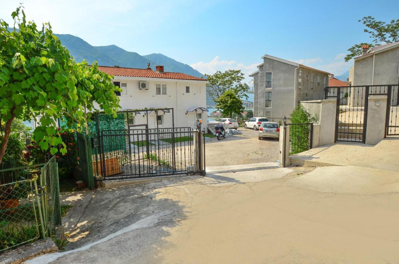 Bay View Apartments Kotor Exterior foto